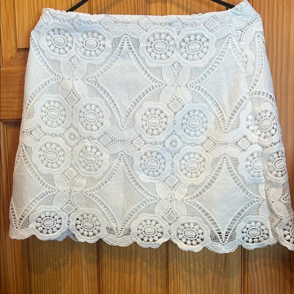 Abercrombie & Fitch Cream Lace Mini Skirt-New with Tags - Picture 5 of 6